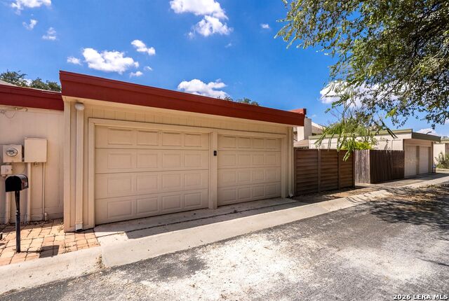 5817 Royal Clb Property Photo 41
