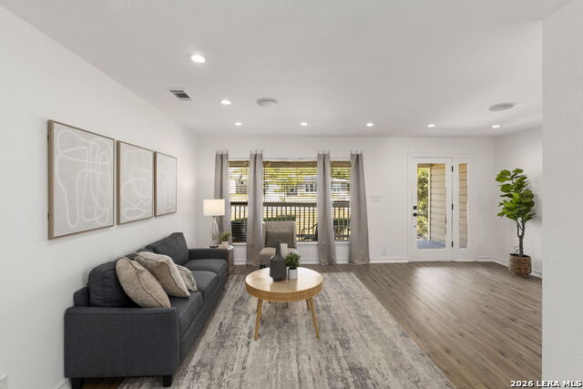 334 Karen Ln Property Photo 5
