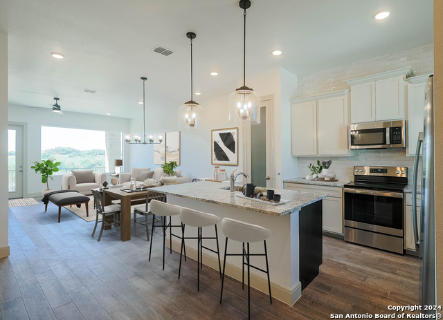 289 STARGRASS Property Photo 1