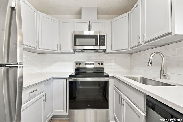 12010 Ashrock Ct Property Photo 11