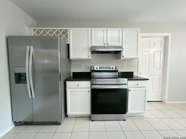 9507 Summerbrook Property Photo 3