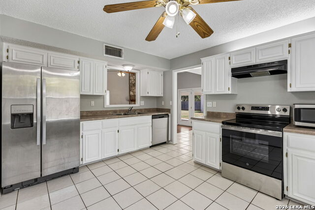3231 Morning Trl Property Photo 4