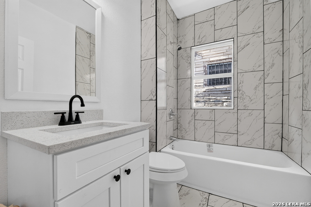1510 S Presa Property Photo 11