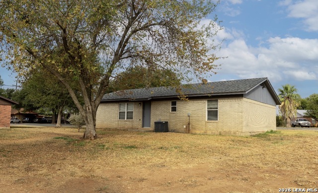 2832 County Road 1129 Property Photo 6