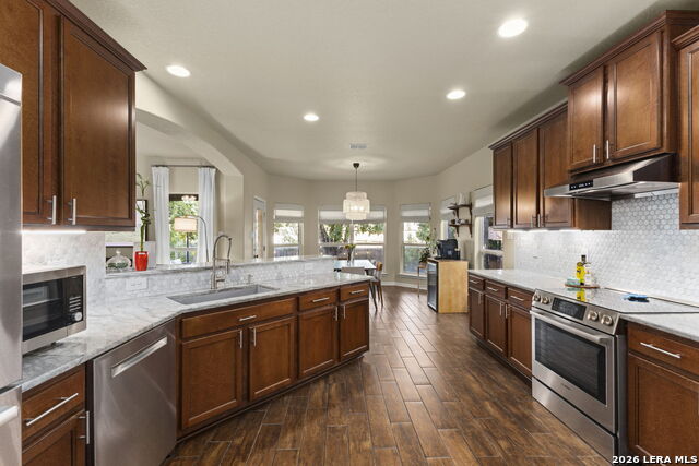 9506 Sun Ml Property Photo 14
