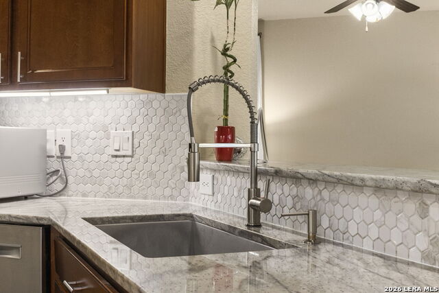 9506 Sun Ml Property Photo 16