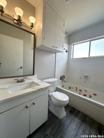 4322 Sun Gate St Property Photo 3