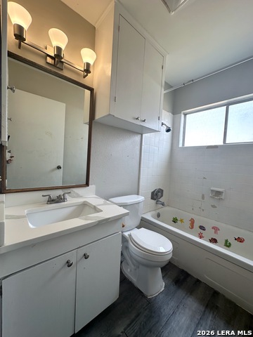4322 Sun Gate St Property Photo 10