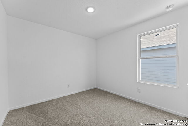 129 Alameda Dr Property Photo 3
