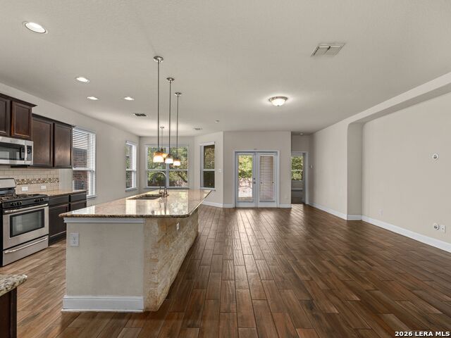 13034 Panhandle Cove Property Photo 6