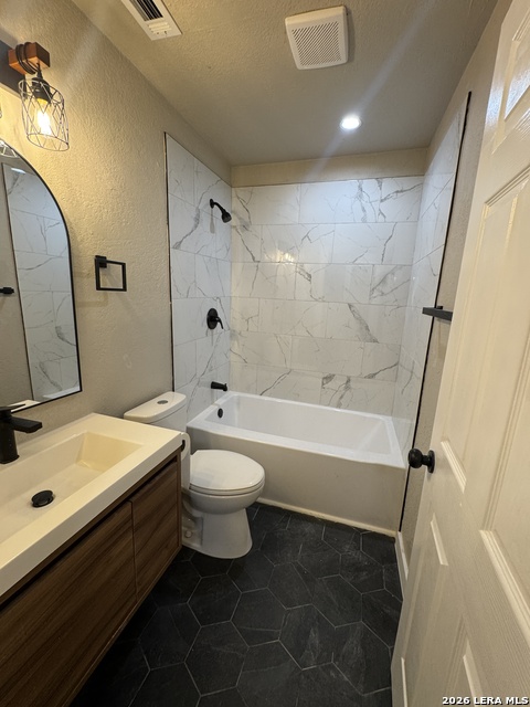 610 Franklin Blvd Property Photo 12