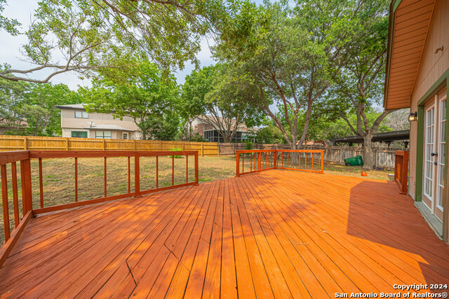 2207 Opal Creek Dr Property Photo 29