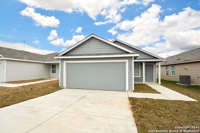 1607 Knoll Rdg Property Photo 1