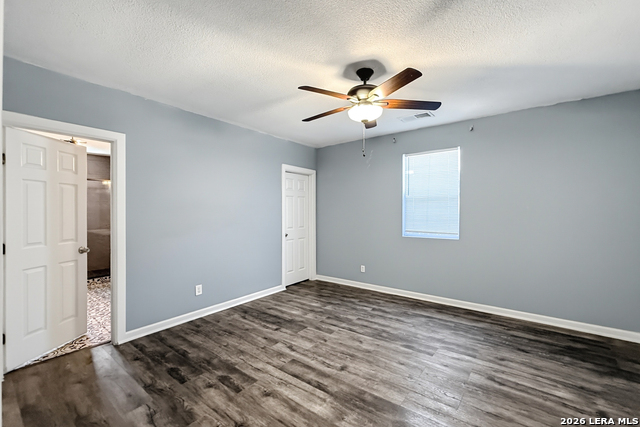 322 Indiana St Property Photo 6