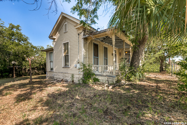 1825 N Palmetto Property Photo 3