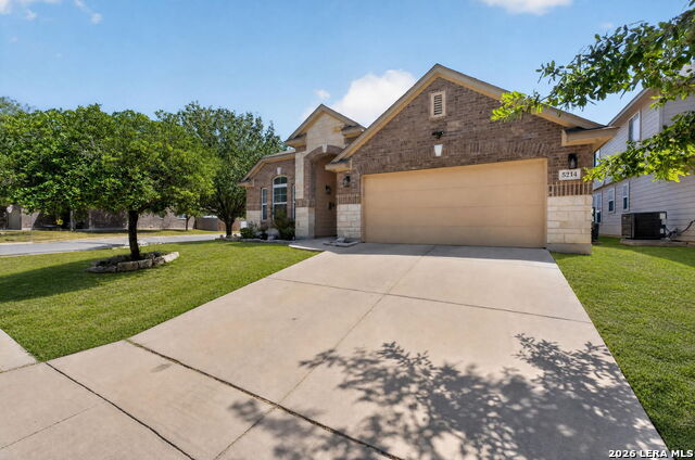 5214 Gemsbuck Chase Property Photo 4