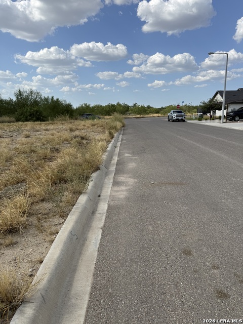 2323 Rio Pecos Dr Property Photo 3