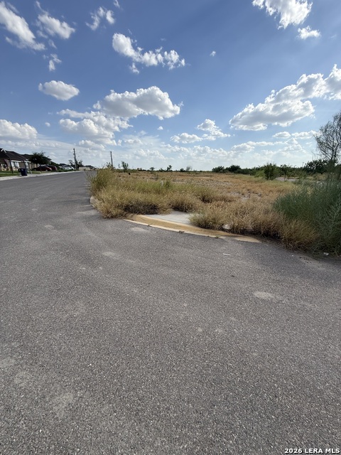 2323 Rio Pecos Dr Property Photo 4