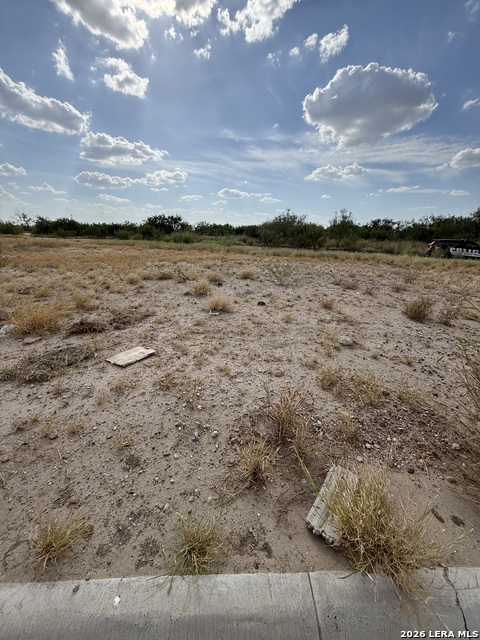 2323 Rio Pecos Dr Property Photo 5