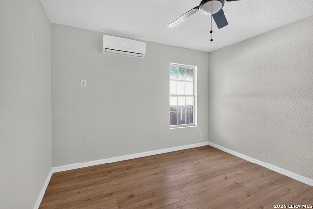 115 Huxley Property Photo 12