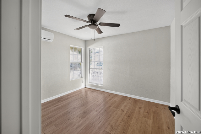 115 Huxley Property Photo 18