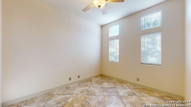 2011 My Anns Hl Property Photo 23
