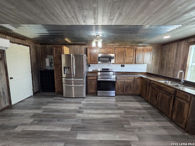 138 County Road 664 Property Photo 4