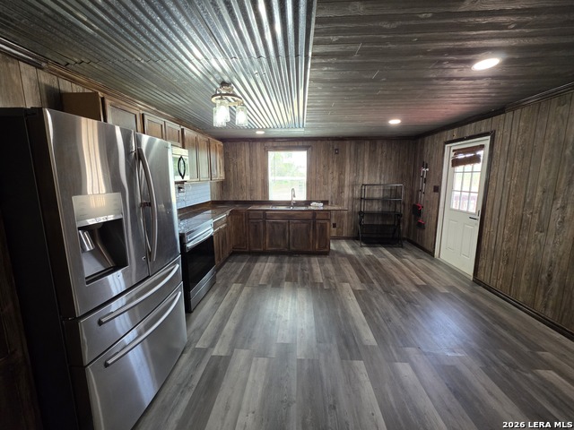 138 County Road 664 Property Photo 5