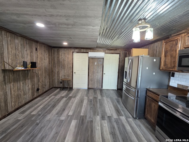 138 County Road 664 Property Photo 6