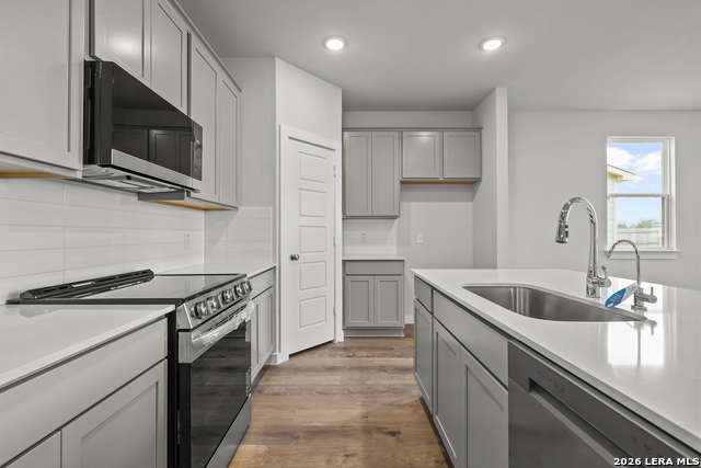 8318 Rocket View Property Photo 3
