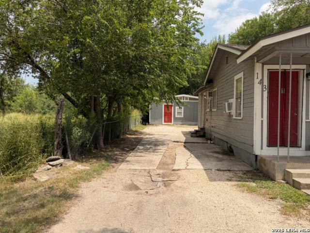 1431 Cantrell Dr Property Photo 3