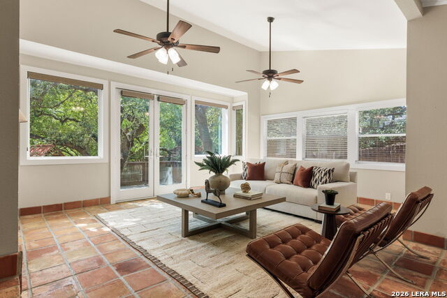 12503 Chateau Forest Ln Property Photo 21
