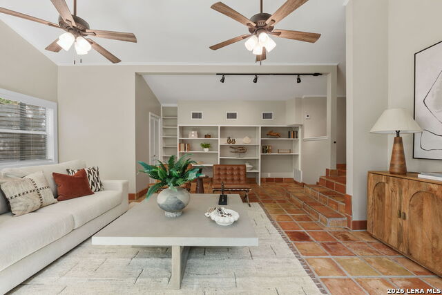 12503 Chateau Forest Ln Property Photo 24