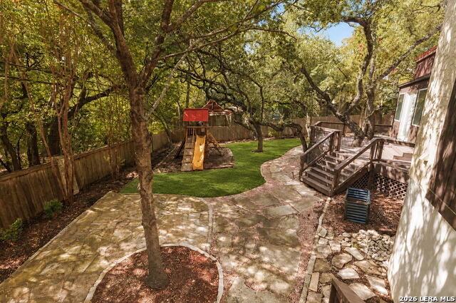 12503 Chateau Forest Ln Property Photo 37