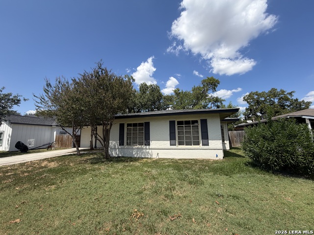 543 Brightwood Property Photo 3