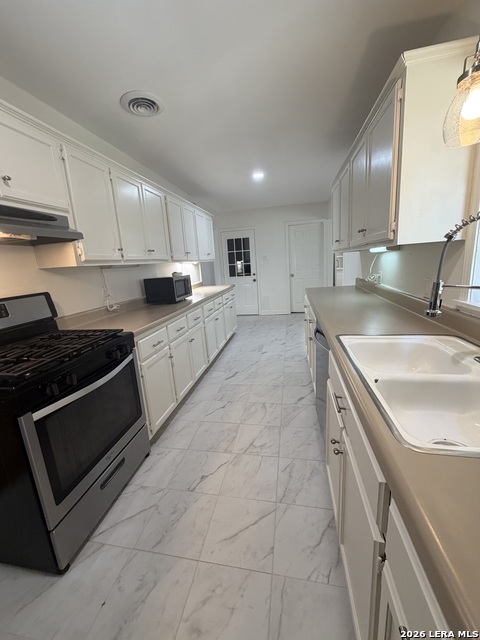 543 Brightwood Property Photo 5