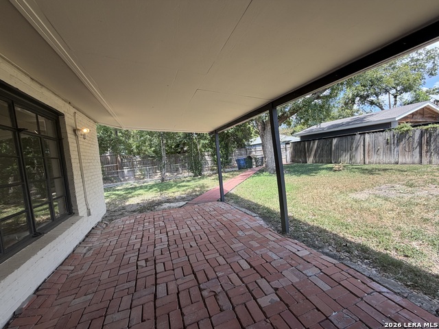 543 Brightwood Property Photo 8