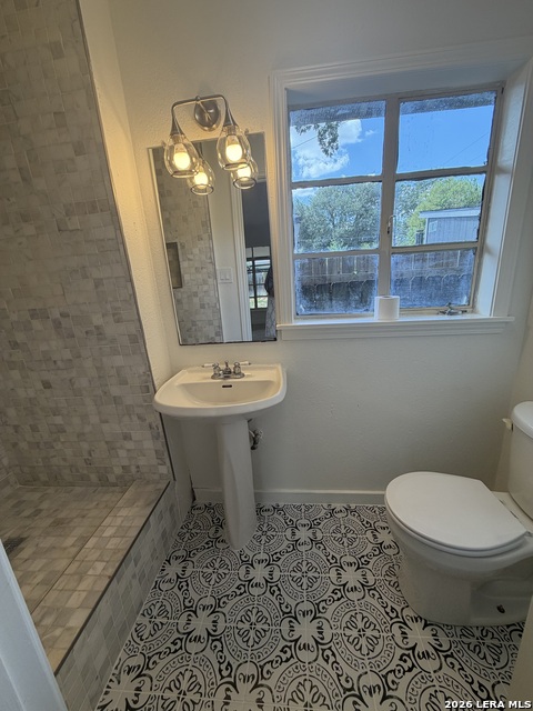 543 Brightwood Property Photo 9