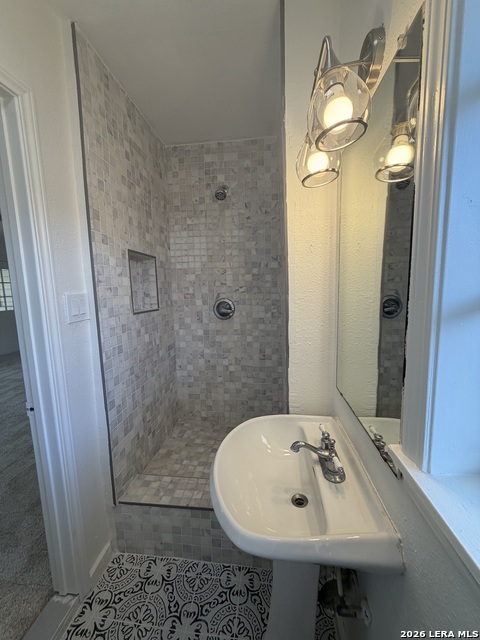 543 Brightwood Property Photo 10