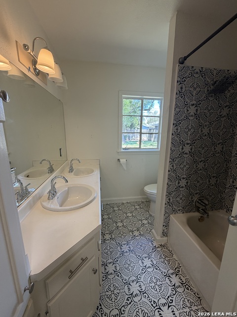 543 Brightwood Property Photo 11