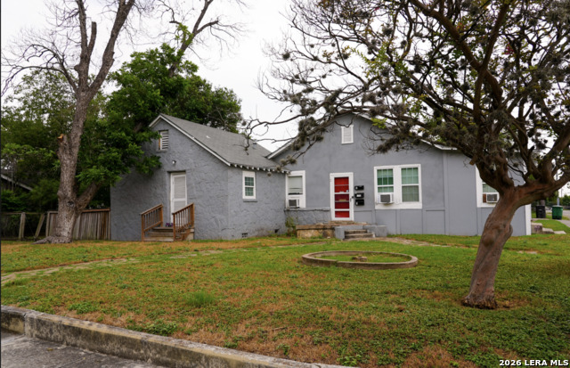 1738 Santa Anna Property Photo 1