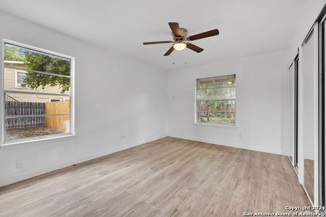 519 Venice Property Photo 9