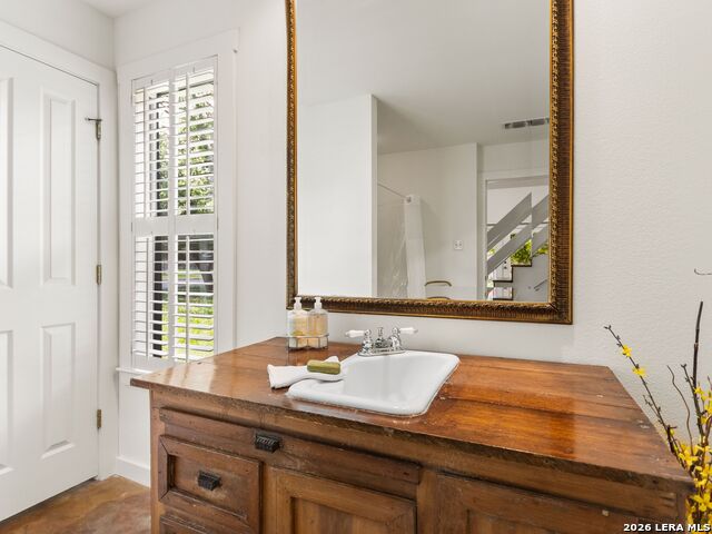 904 N Lincoln Street Property Photo 23