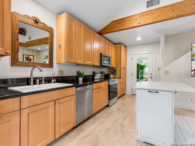 904 N Lincoln Street Property Photo 31