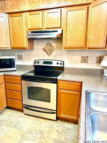 525 Parkfield Dr Property Photo 10