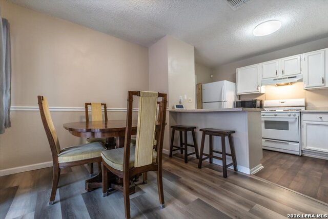 9706 Meadow Dr Property Photo 6