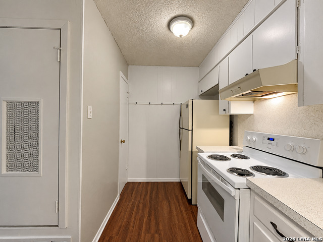 311 E San Antonio Ave Property Photo 16