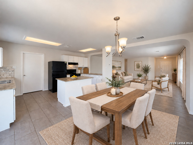 7910 Crystal Point Property Photo 4