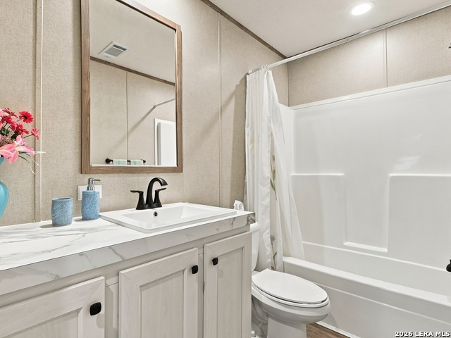1035 Cypress Dr Property Photo 11
