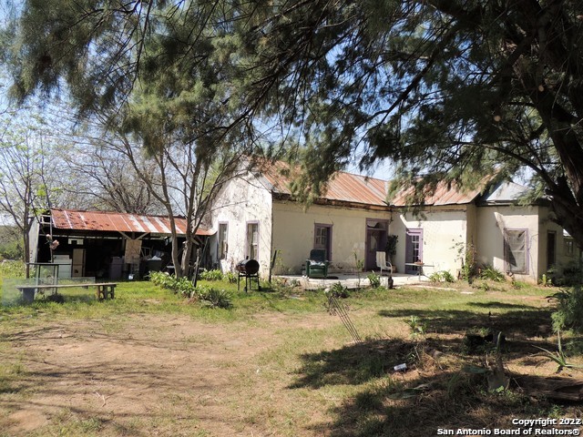 21805 Senior Rd Property Photo 2